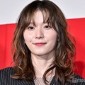 松岡茉優、撮影での“気まずいこと”告白「美しい水噴きデビューでした」＜愛にイナズマ＞ 画像