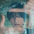 板垣瑞生「One Scene」表紙／撮影：白木努（PEACE MONKEY）