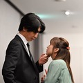 藤井流星、矢吹奈子「18歳、新妻、不倫します。」第6話より（C）わたなべ志穂／小学館／ABC