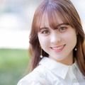 モデルプレスのインタビューに応じた堤萌さん（C）モデルプレス