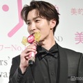 ステージにまだ居たいオーラを出す渡辺翔太（C）モデルプレス