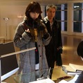平手友梨奈、ムロツヨシ、江口のりこ「うちの弁護士は手がかかる」第11話より（C）フジテレビ