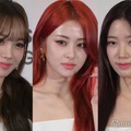 KIM CHAEWON、HUH YUNJIN、KAZUHA（C）モデルプレス