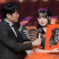 安住紳一郎アナウンサー、鎮西寿々歌（C）モデルプレス