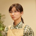 岡崎紗絵「アイのない恋人たち」第7話より（C）ABCテレビ