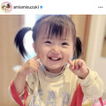 「ママに似てる」鈴木亜美、保育園児になった1歳長女の笑顔SHOTにファンほっこり「めっちゃ可愛い」