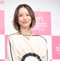 鈴木亜美、愛娘の顔出しダンス動画公開「美形」「ママそっくり」と反響 画像