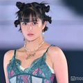 FAKY・Taki、黒髪＆前髪ぱっつんに劇的イメチェン【GirlsAward 2024 S／S】 画像