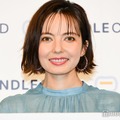 ベッキー、ほっそり美脚披露 金髪姿も話題のドラマオフショットに「スタイル抜群」「綺麗すぎる」の声 画像