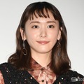 新垣結衣、夫・星野源巡る騒動後初の公の場 左手薬指に指輪光る【違国日記】 画像