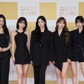 LE SSERAFIM／（左から）HUH YUNJIN（ホ・ユンジン）、KIM CHAEWON（キム・チェウォン）、KAZUHA（カズハ）、SAKURA（サクラ）、HONG EUNCHAE（ホン・ウンチェ）（提供写真）