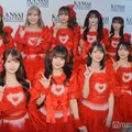 囲み取材に応じた＝LOVE／（上段左から）瀧脇笙古、諸橋沙夏、大場花菜、音嶋莉沙、山本杏奈（下段左から）大谷映美里、齋藤樹愛羅、佐々木舞香、野口衣織、高松瞳（C）モデルプレス