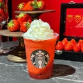 THE 苺 フラペチーノ（C）モデルプレス