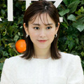 桐谷美玲、お腹ちらりホワイトコーデSHOTに反響「綺麗」「スタイル良すぎ」