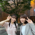 のん、ドラマ共演の菅井友香と笑顔でピース！「2人ともかわいいな～」「素敵なツーショット」の声