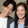 モデルプレスのインタビューに応じた中道理央也、西山真央（C）モデルプレス