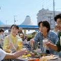 西島秀俊、上白石萌音、山崎賢人、坂口憲二／新TVCM「生奉行」篇より（提供写真）