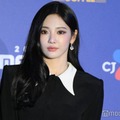 aespaニンニン、“超ミニ”ドレスから圧巻美脚スラリ「ビジュ爆発」「スタイル良すぎる」の声 画像