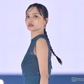元日向坂46濱岸ひより、タイトスカートで美ボディライン引き立つ【GirlsAward 2025SS】 画像