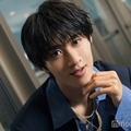 M!LK曽野舜太、挑戦重ねたラブコメ撮影秘話 新境地となる初主演作への思い 【「低体温男子になつかれました。」インタビュー】 画像