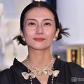 柴咲コウ、鍛え上げた肩甲骨披露 トレーニング中ショットに「ストイック」「後ろ姿も美しい」の声 画像
