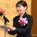 伊藤沙莉「虎に翼」と同時受賞「人生においてのとんでもない財産」新人賞から2年で2人目の快挙【第33回 橋田賞】 画像