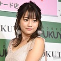 元AKB48島田晴香、第1子の1歳誕生日報告 近影ショットに「素敵なドレス」「元気いっぱい」の声 画像