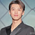竹内涼真、美人妹との密着ショット公開 “フットサルの会”報告に「仲良くて素敵」「かっこよすぎ」の声 画像