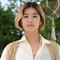 佐久間由衣、金髪合わせのワントーンコーデで美脚輝く 「砂漠で1人でキャンプ」モロッコでの経験明かす【ラルフ ローレン ザ ハンプトンズ ガーデン】 画像