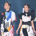 ひろゆき、妻・ゆかさん撮影のカフェデートショットが話題「ぎこちない表情が可愛い」「仲良さそうでほっこり」 画像