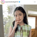 道重さゆみ、ほっそり美腕の爽やかワンピSHOTに反響「気品溢れる美しさ！」「すごく似合ってます」 画像