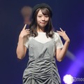元NMB48山田寿々、色白美脚輝くワンピ姿 悶絶級ウインクで観客虜に【学生ランウェイ2025 SUMMER】 画像