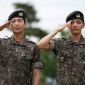 RM、V／Photo by Getty Images