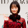 見上愛、話題沸騰の映画『国宝』で好演光る！朝ドラ『風、薫る』ヒロインにも抜擢で破竹の勢い