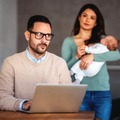 SNSではイクメンぶるけど、実際は自分のことばかり。「育休中に資格取得」して妻から見放された男の末路は 画像