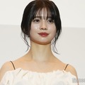 桜田ひより、オフショルで美デコルテ披露 初体験の撮影振り返る「一層気持ちが引き締まって」 画像