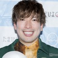 EXITりんたろー。子どもの参観会での変装写真が話題「斬新」「面白すぎる」 画像