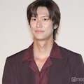ナ・イヌ、最近覚えた日本語明かす 成田凌＆清原果耶らが伝授「変なことばっかり言ってる」【初恋DOGs】 画像