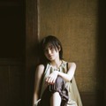 櫻坂46的野美青、ヘルシー肌見せSHOTにうっとり…歴史ある洋館で際立つ存在感と美しさ 画像