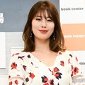 稲村亜美、キャミソール姿で美背中輝く LA満喫ショットに反響「ヘルシーで素敵」「夏が似合う」 画像