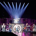 “STARTO初の8人バンド”B&ZAI、初のアリーナ公演で約3万人動員 ダンス・アクロ・ローラーでも個性放つ【B&ZAI LIVE 2025 First Beat】 画像