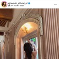 鈴木愛理、ほっそり美背中を披露！肌見せドレスSHOTにファンうっとり「美しさ全開」「色っぽい」 画像