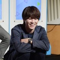 なにわ男子・大橋和也、“スパイ”姿で記者席からサプライズ登場 渋谷凪咲ら気づかず「お腹空いてるのかと思った」【リベンジ・スパイ】 画像