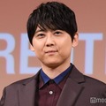 梶裕貴、長女との手繋ぎショットが話題「足取りがウキウキしてる」「撮ったのは彩奈ちゃん？」の声 画像