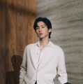 Snow Man目黒蓮、スタイリッシュコーデに“遊び心”「フェンディ」バッグ着用 画像