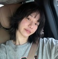 「イカゲーム」出演女優、ビキニ姿で砂遊び「スタイル良すぎ」「無邪気で可愛い」と反響 画像