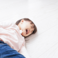 庭で遊んでいた4歳の孫　転んで泣き出した瞬間⇒祖父母の”優しい対応”に「また来る！」 画像