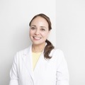 その不調、夏バテじゃなくて「冷えバテ」が原因かも！？更年期世代が冷房の冷えから守るべきパーツは首、手首、足首とどこ？夏の冷え対策４つのポイントは【石原新菜先生が解説】 画像