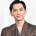 吉沢亮、背中の刺青は4時間かけて完成「朝の2時くらいに入って」【国宝】 画像