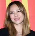 MAX・LINA、ポールダンス披露で美ボディ際立つ「すごい筋肉量」「引き締まってる」の声 画像